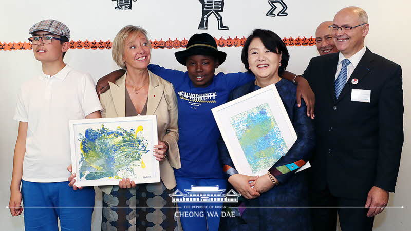 First Lady Kim Jung-sook visiting Notre École, a special school for autistic children