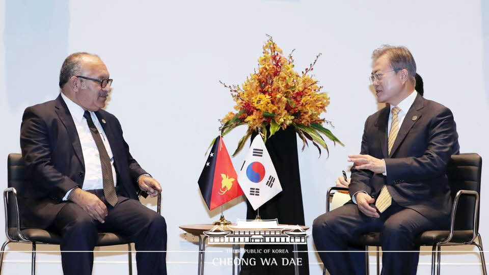 Korea-Papua New Guinea summit on sidelines of the APEC Meeting