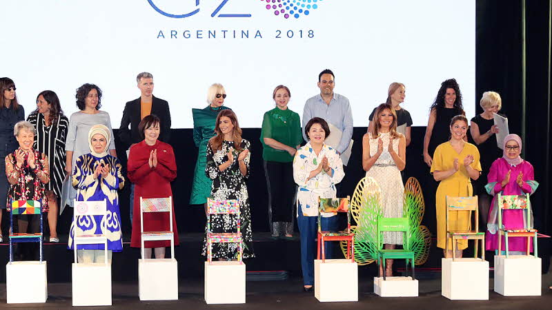 First Lady Kim Jung-sook posing for a commemorative photo together with spouses of leaders attending the G20 Summit in Argentina held at the Latin American Art Museum of Buenos Aires (MALBA)