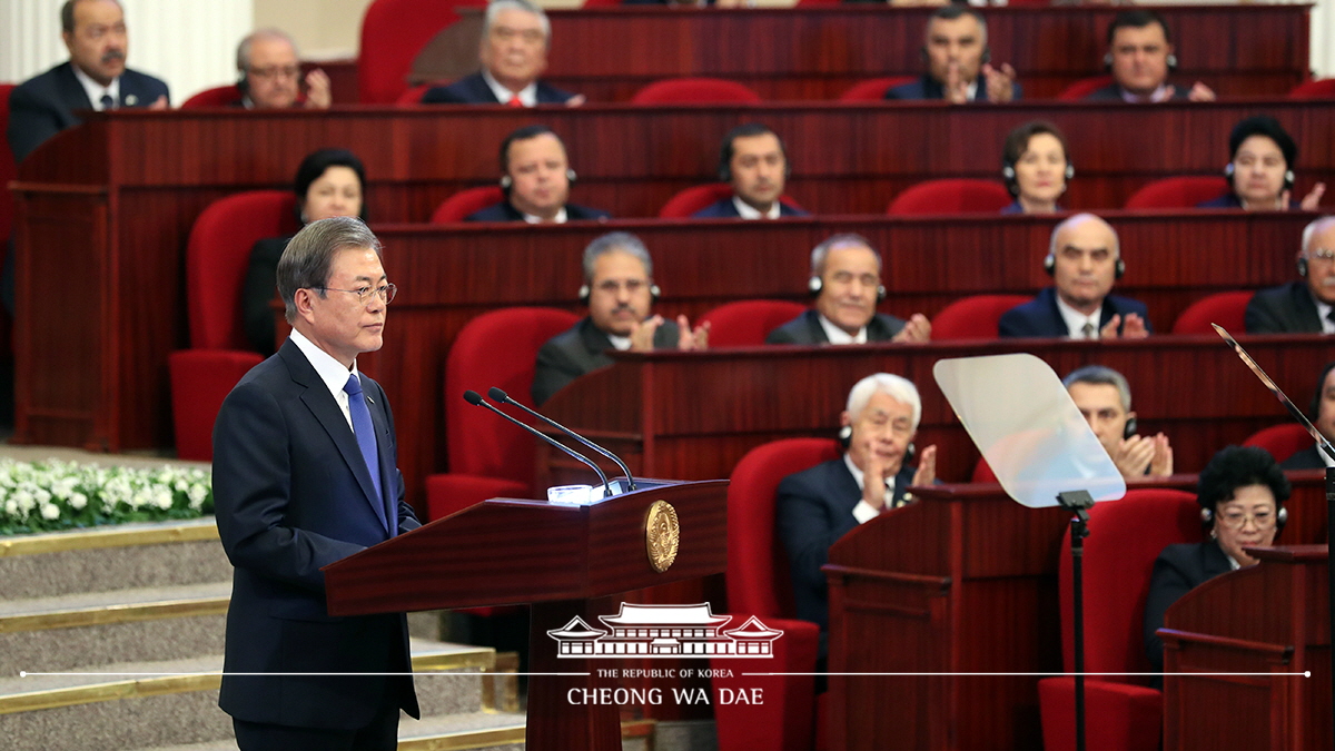 Addressing the Supreme Assembly of the Republic of Uzbekistan