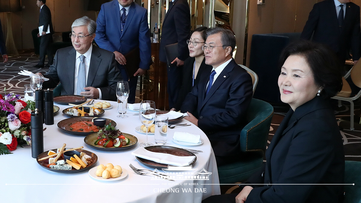 Conversing with Kazakh President Kassym-Jomart Tokayev