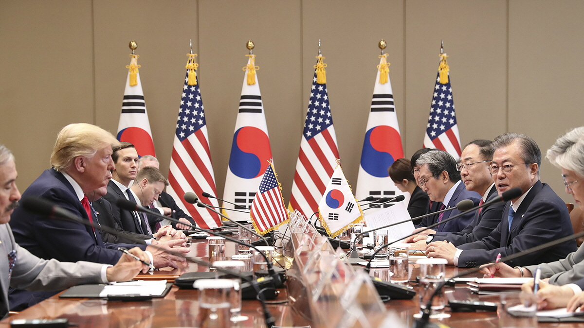 Attending the expanded Korea-U.S. summit at Cheong Wa Dae