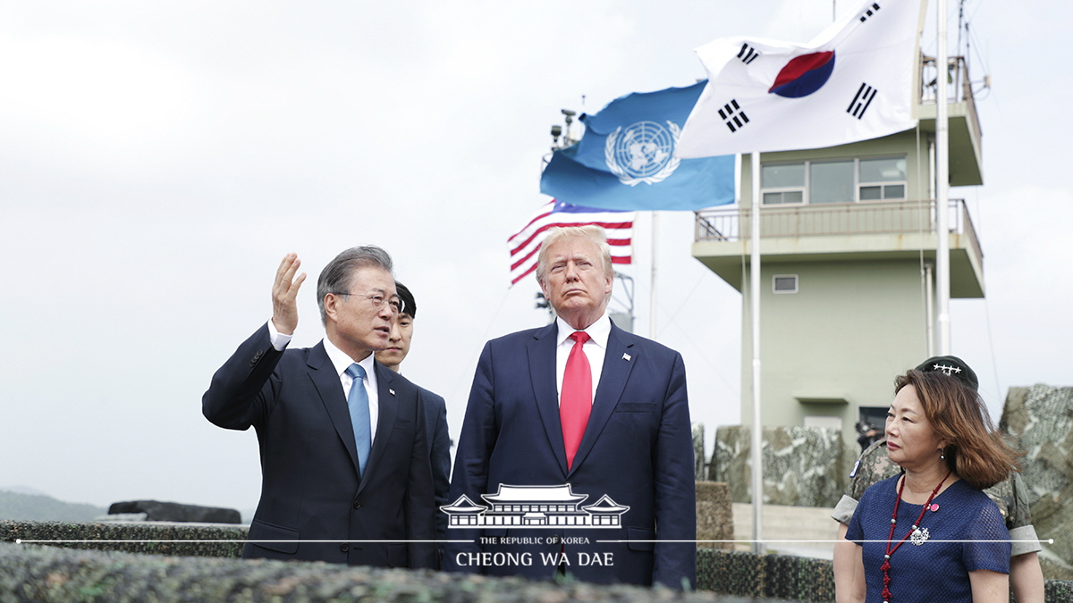 Visiting the Demilitarized Zone along with U.S. President Donald Trump