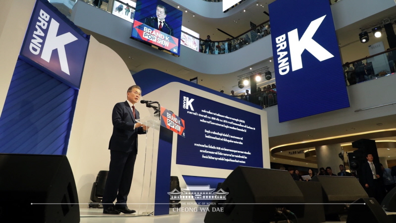 Attending the Brand K launching show held at Central World, a shopping plaza in Bangkok