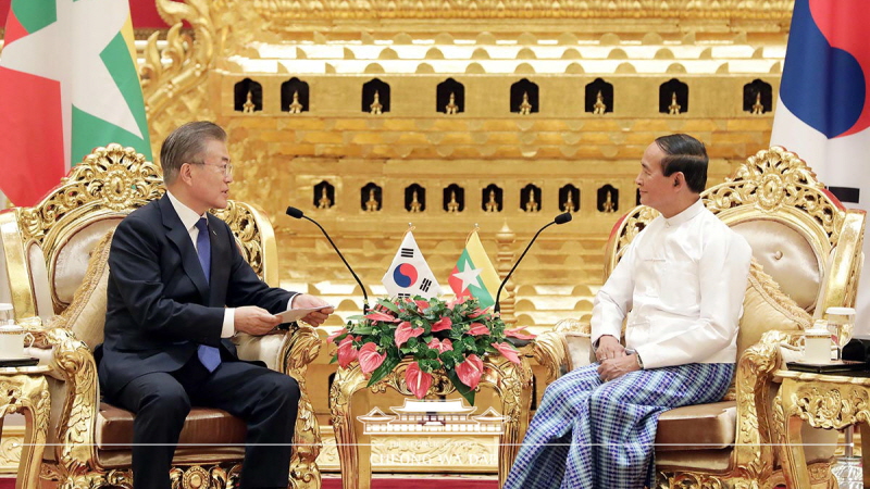 Conversing with Myanmar’s President U Win Myint at the Presidential Palace in Nay Pyi Taw