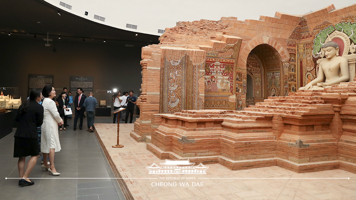 First Lady Kim Jung-sook visiting the National Museum in Nay Pyi Taw, Myanmar