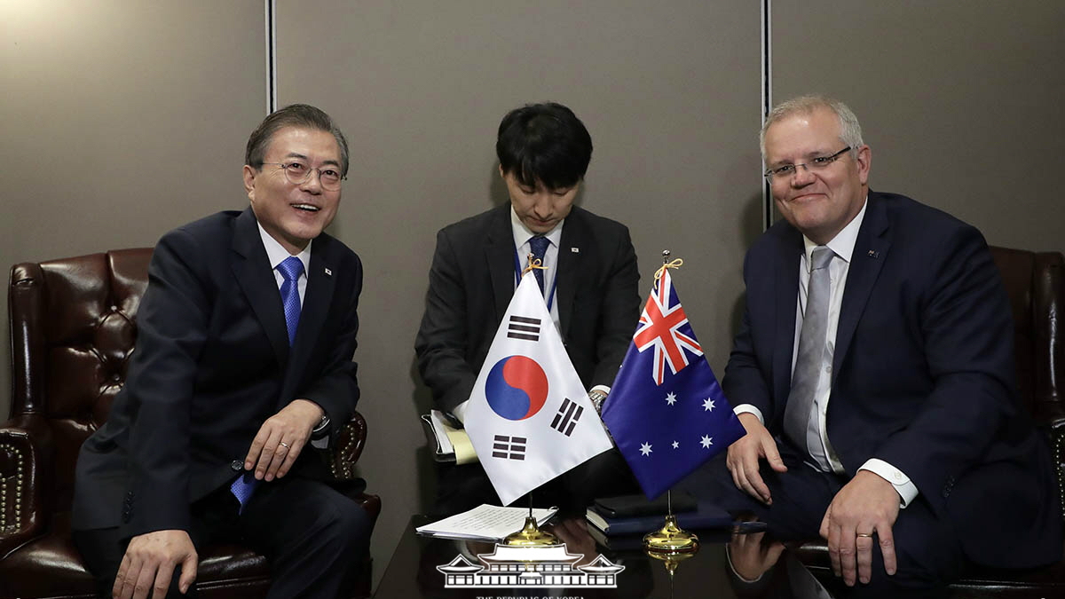 Attending the Korea-Australia summit on the sidelines of the 74th U.N. General Assembly in New York