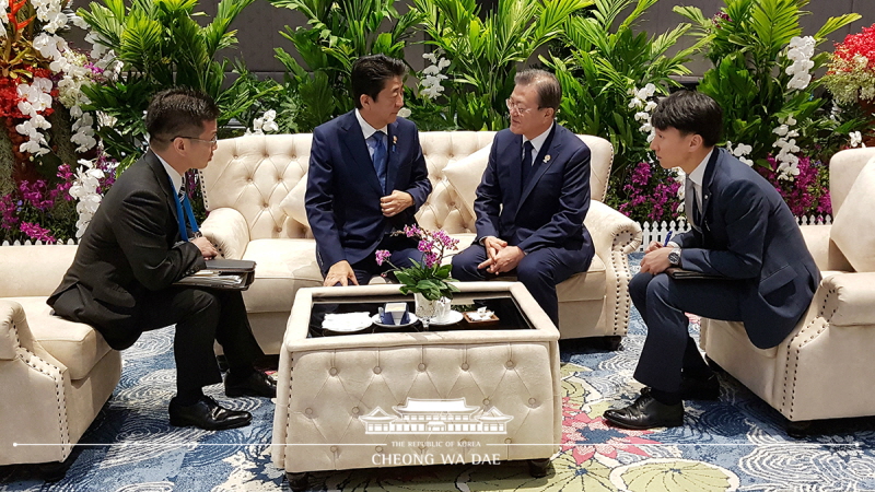 Meeting with Japanese Prime Minister Shinzo Abe prior to the start of the 35th ASEAN Summit and Related Summits in Bangkok, Thailand