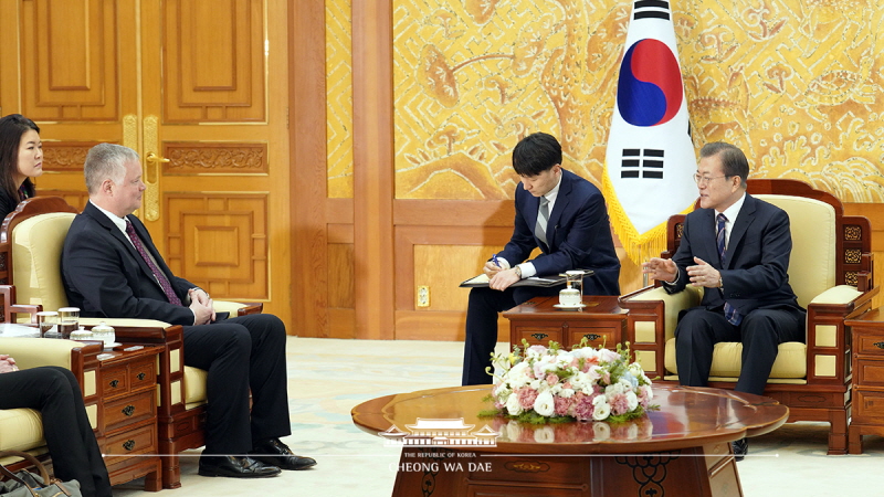 Meeting with U.S. Special Representative for North Korea Stephen Biegun at Cheong Wa Dae