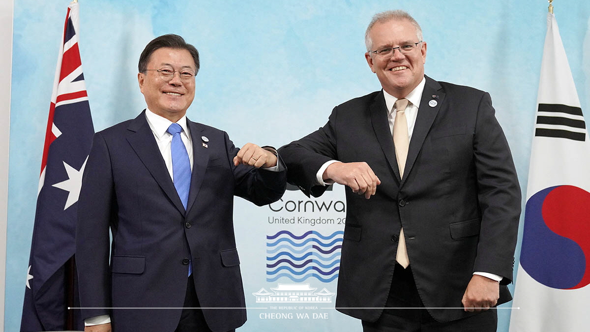 Attending the Korea-Australia summit with Prime Minister Scott Morrison on the sidelines of the G7 Summit in Cornwall, U.K.