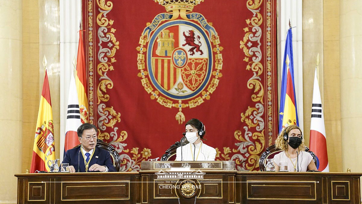 Visiting the Palace of the Senate of Spain