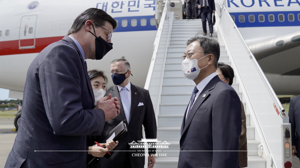 Arriving at Sydney Kingsford Smith Airport during a state visit to Australia