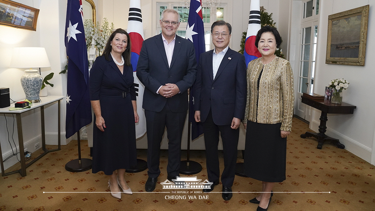 Attending a friendship dinner hosted by Australian Prime Minister Scott Morrison and his wife Jenny Morrison in Sydney