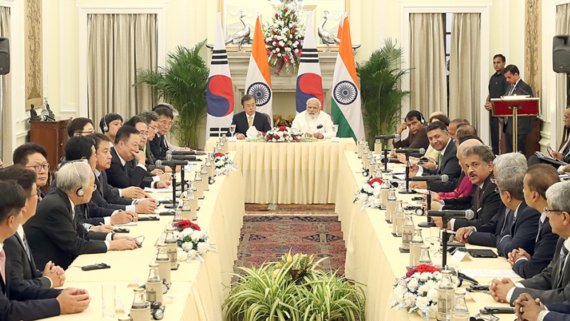 Attending the Korea-India CEOs Roundtable with Prime Minister Narendra Modi