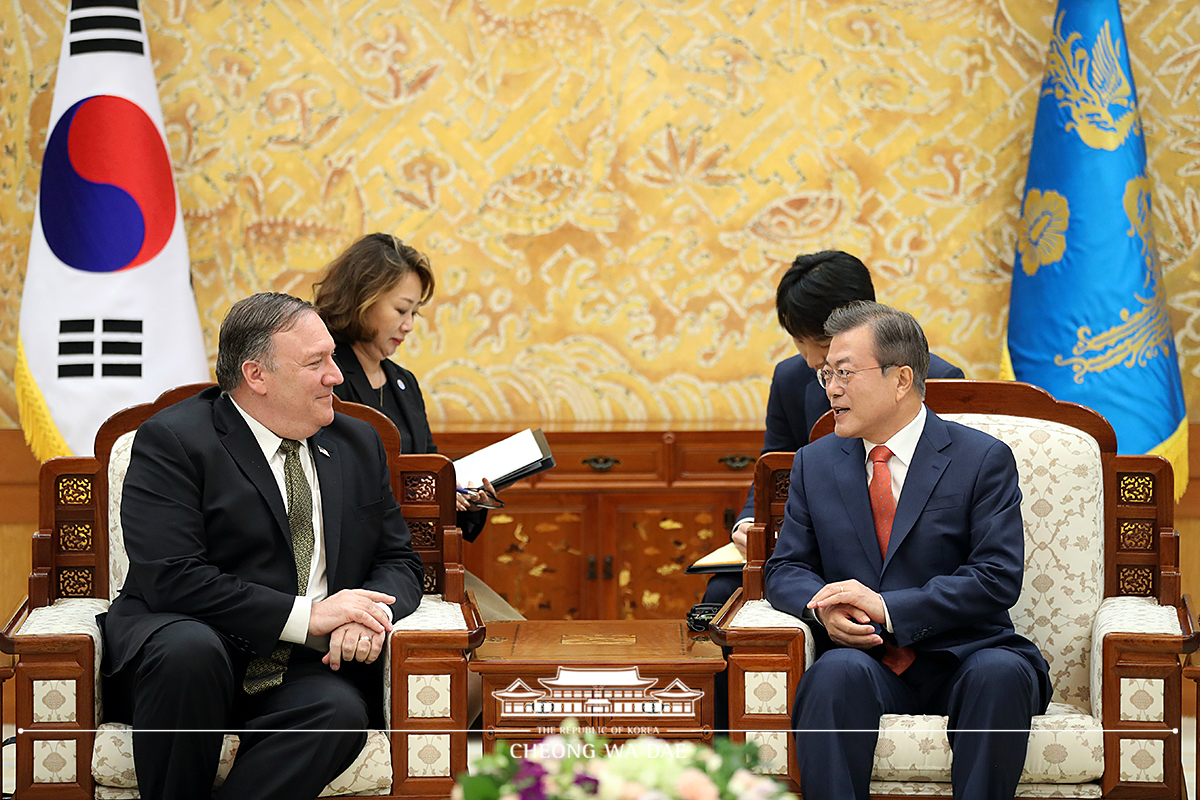 Meeting with U.S. Secretary of State Michael Pompeo at Cheong Wa Dae 