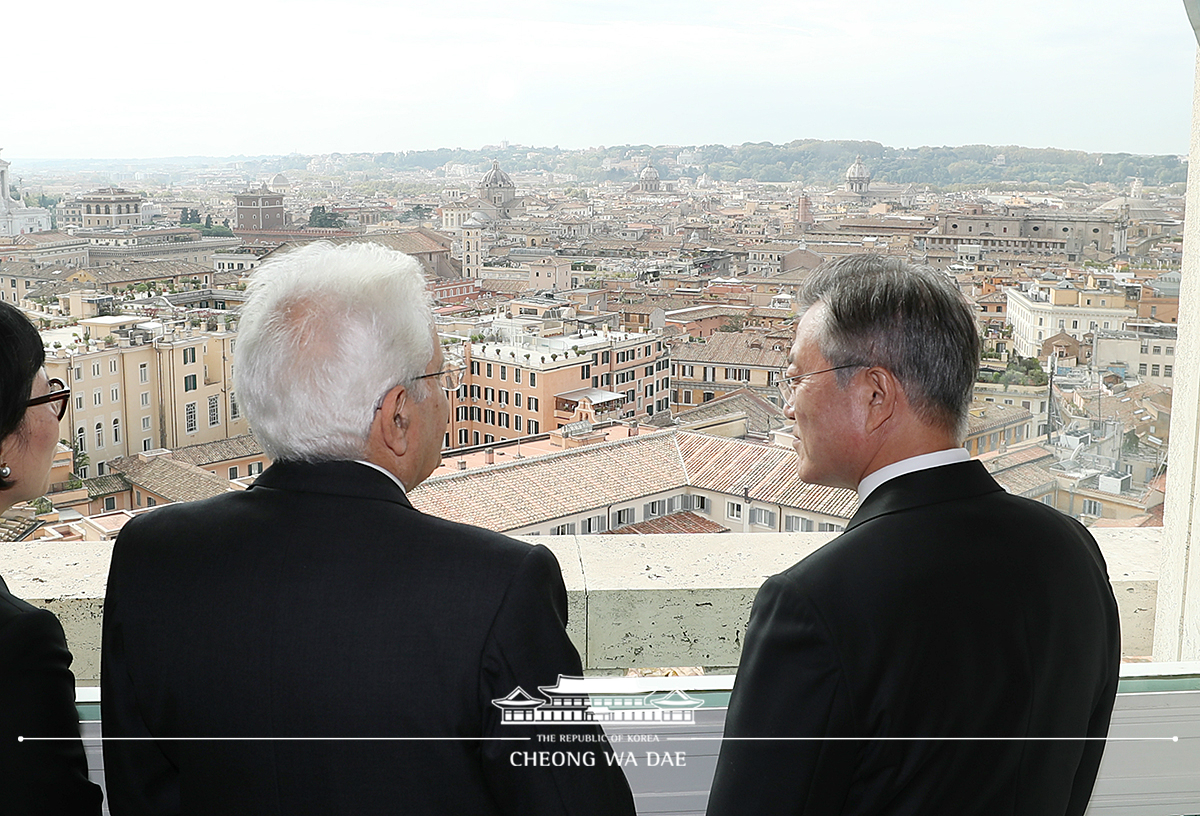 Attending the official luncheon hosted by Italian President Sergio Mattarella 