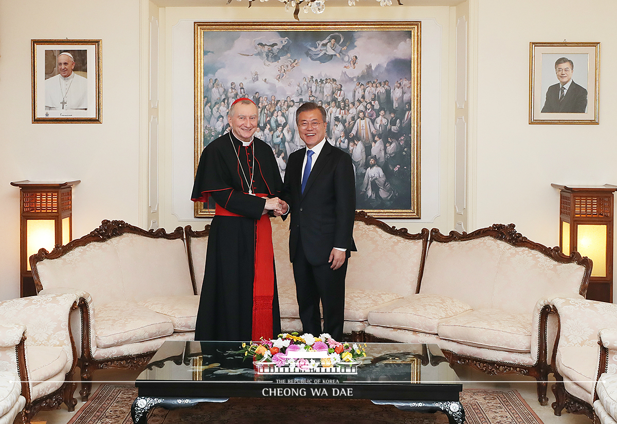 Touring St. Peter's Basilica and attending a dinner hosted by Vatican Secretary of State Pietro Parolin 