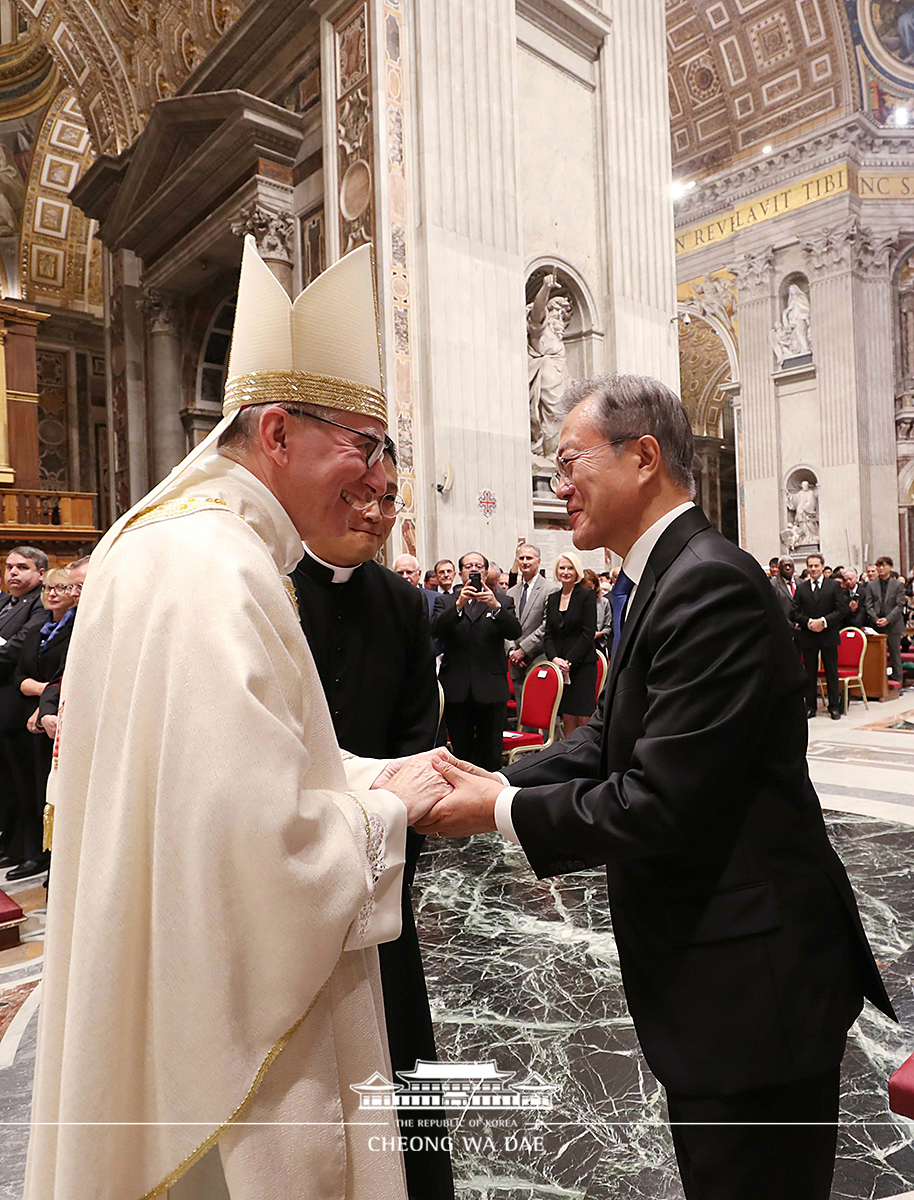 Attending the special Mass to pray for peace on the Korean Peninsula at St. Peter's Basilica 