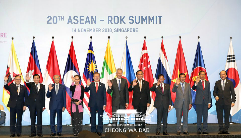 Attending the 20th ASEAN-Republic of Korea Summit 