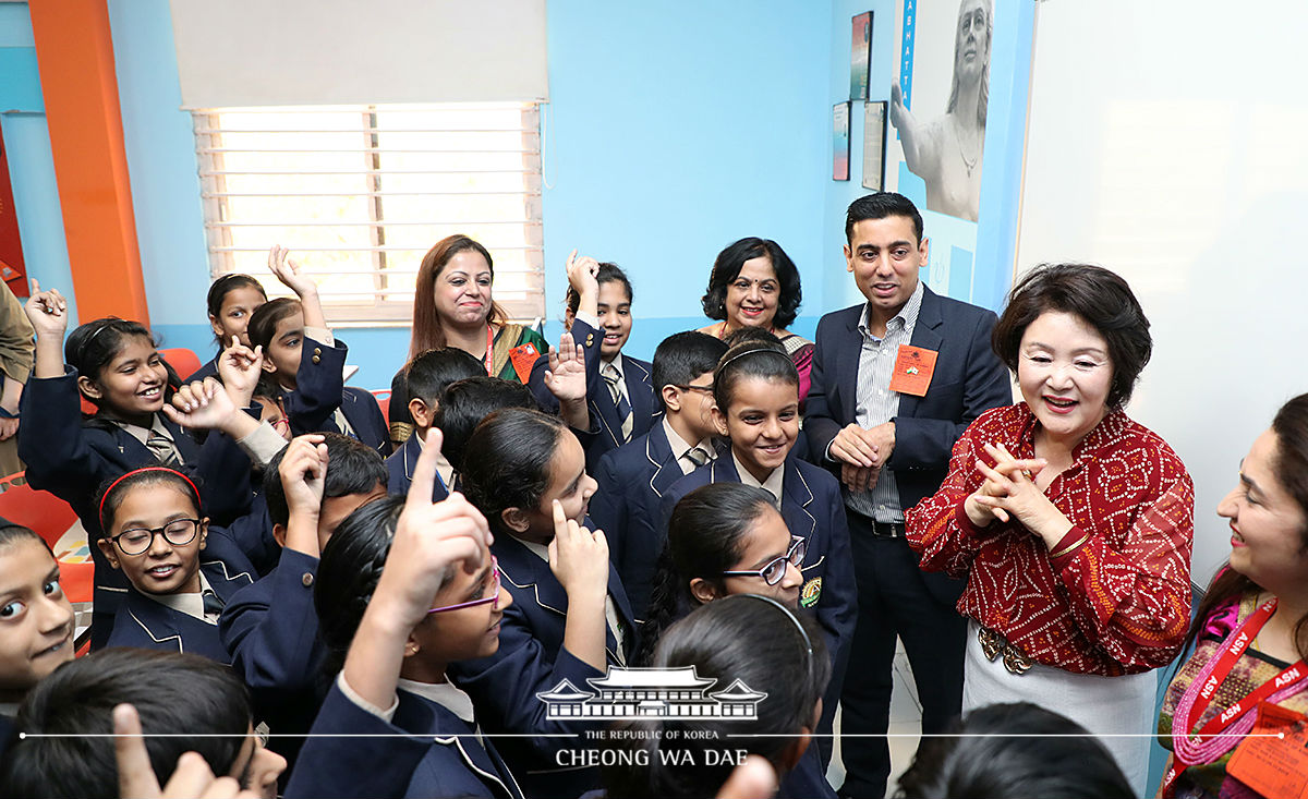 First Lady Kim Jung-sook visiting Adarsh Shiksha Niketan School in New Delhi 