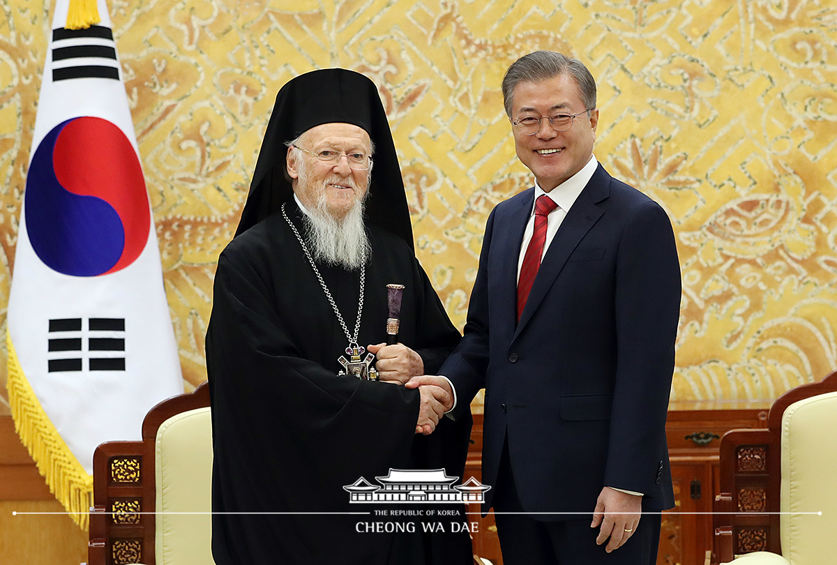 Meeting with Ecumenical Patriarch Bartholomew I of Constantinople at Cheong Wa Dae 