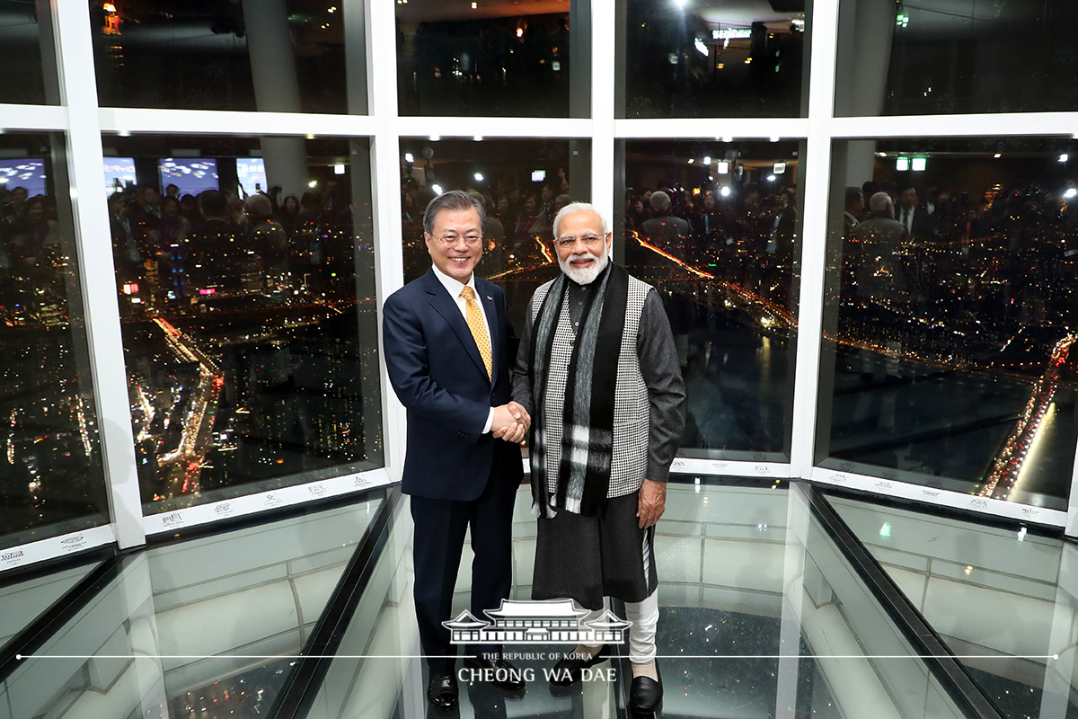 Visiting Seoul’s Lotte World Tower with Indian Prime Minister Narendra Modi 