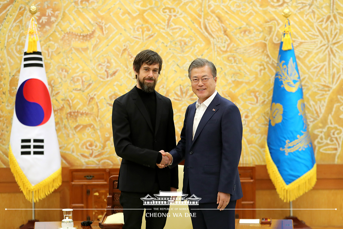 Meeting with Twitter CEO Jack Dorsey at Cheong Wa Dae 