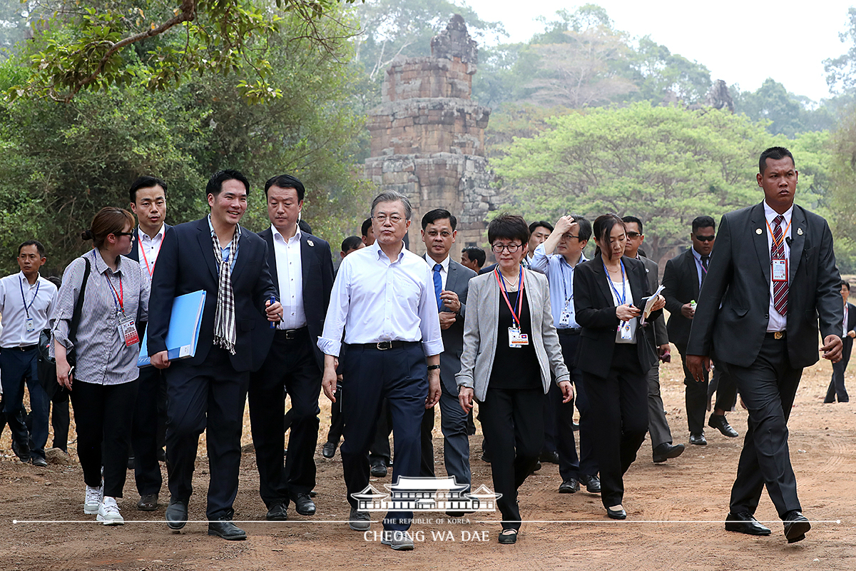 Visiting Angkor Wat, Cambodia’s main historic site 