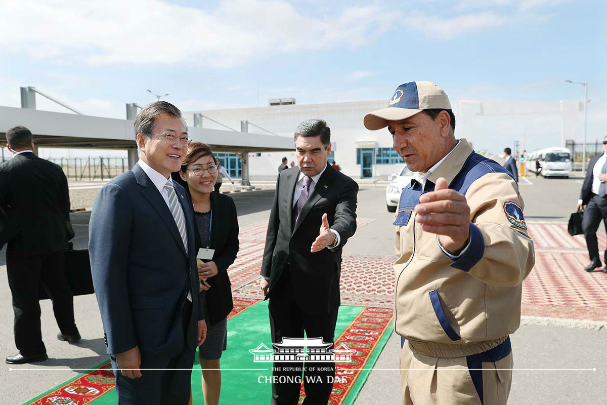 Visiting the Kiyanly gas chemical complex in Turkmenistan 