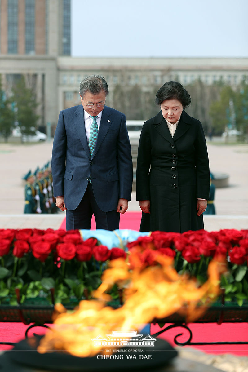 Laying a wreath at the Monument to the Defenders of the Motherland and planting a commemorative tree in Nur-Sultan, Kazakhstan