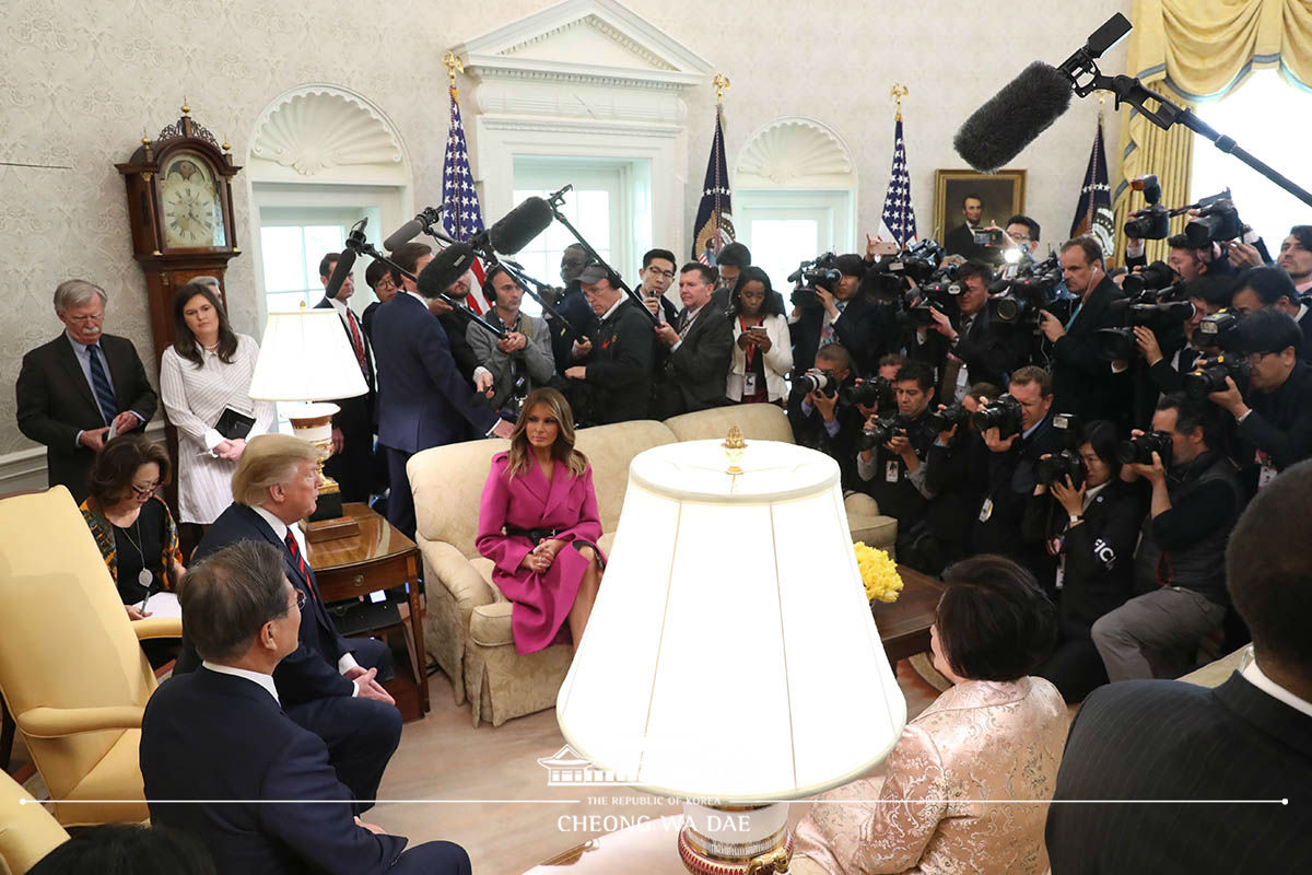 Korea-U.S. one-on-one summit at the White House 