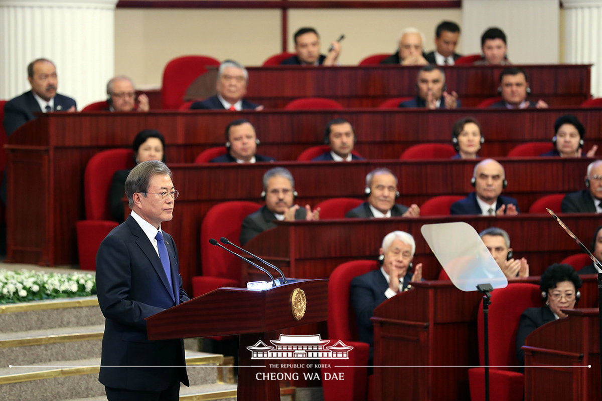 Addressing the Supreme Assembly of the Republic of Uzbekistan 