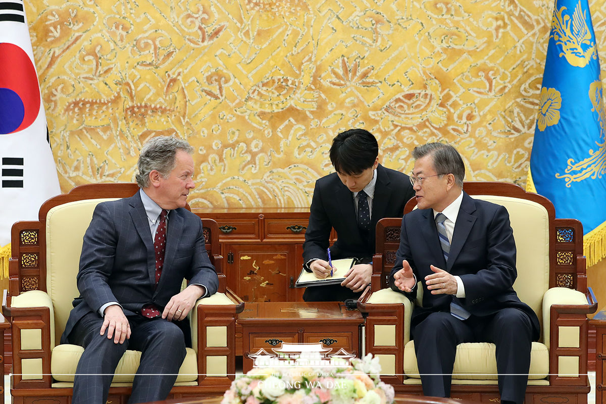 Meeting with Executive Director of the World Food Program David Beasley at Cheong Wa Dae