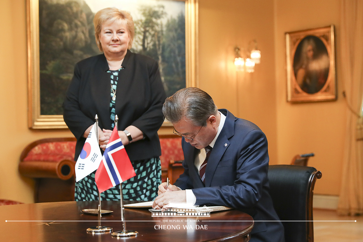 Attending the Korea-Norway summit in Oslo 