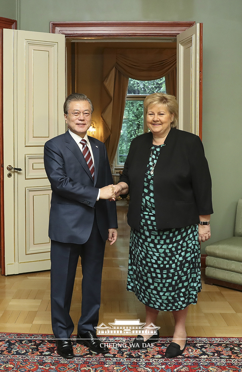 Attending the Korea-Norway summit in Oslo 