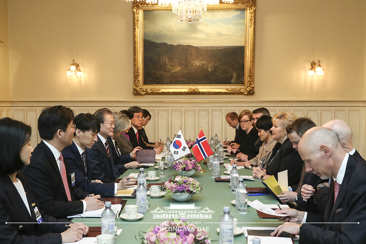 Attending the Korea-Norway summit in Oslo 