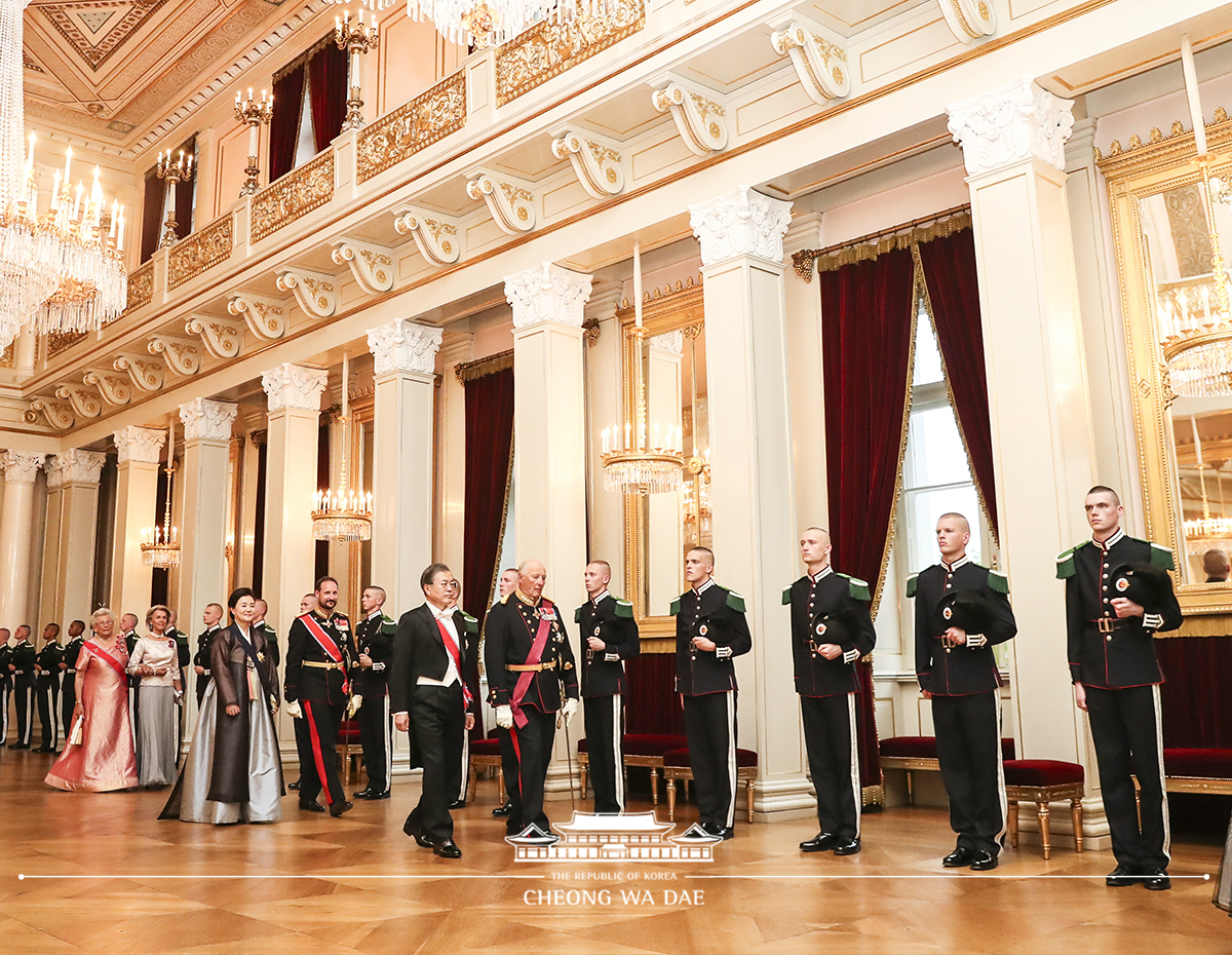 Attending a state dinner hosted by His Majesty King Harald V of Norway 