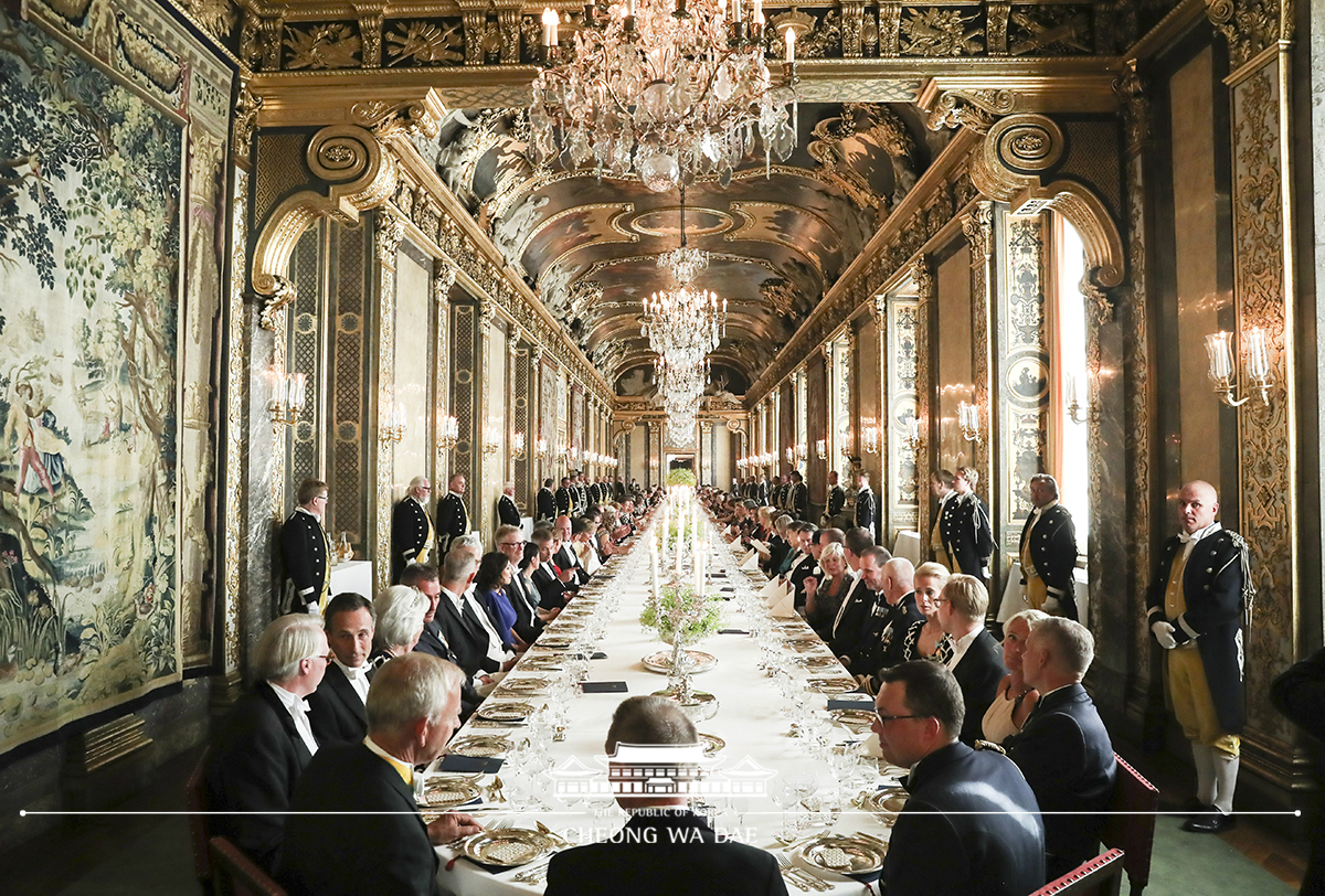 Attending a state dinner hosted by His Majesty King Carl XVI Gustaf of Sweden at the Royal Palace in Stockholm, Sweden 