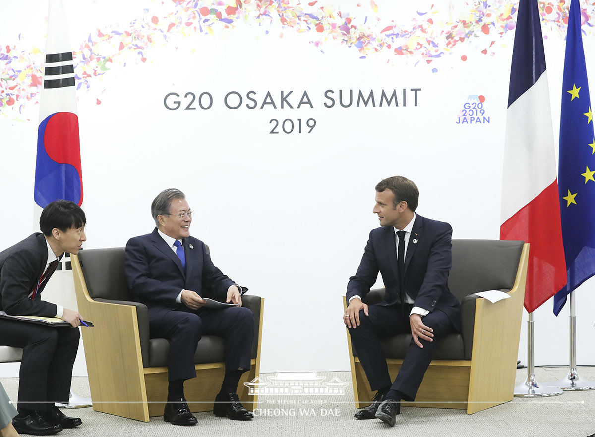 Korea-France summit on the sidelines of the G20 Osaka Summit in Japan