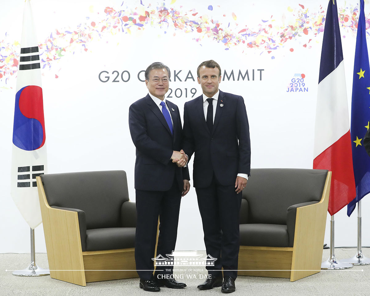 Korea-France summit on the sidelines of the G20 Osaka Summit in Japan