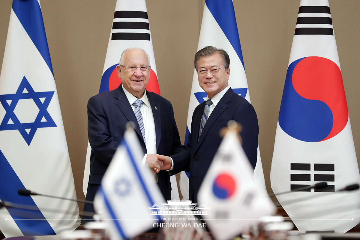 Korea-Israel summit at Cheong Wa Dae