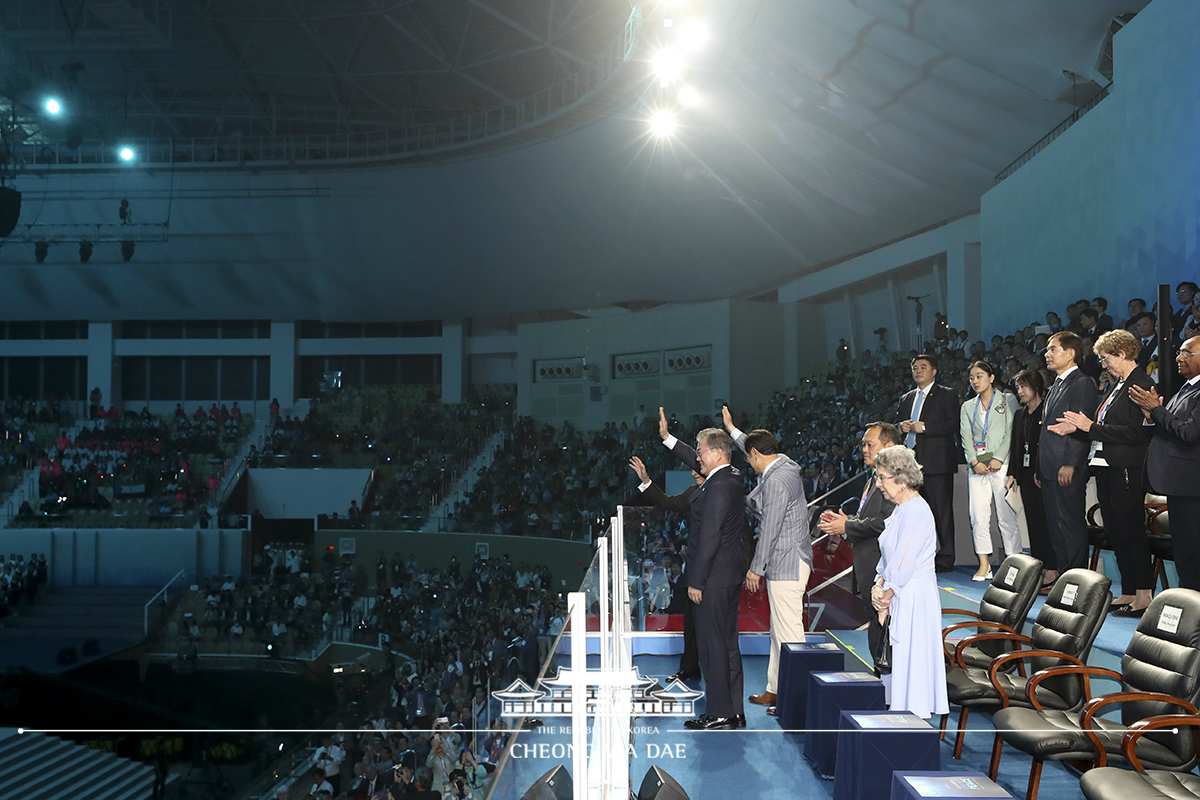 Attending the Gwangju 2019 FINA World Championships opening ceremony