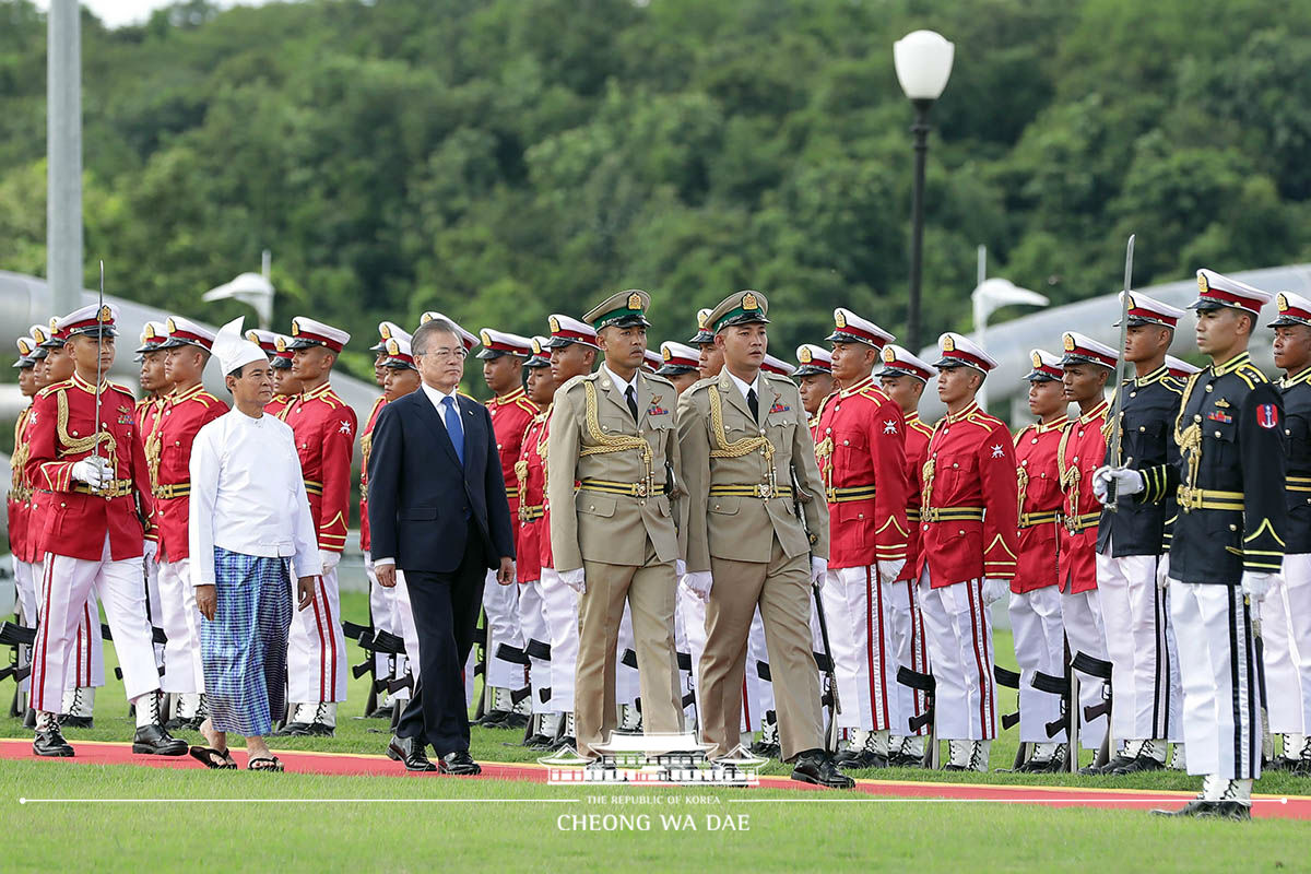 Attending the official welcoming ceremony at the Presidential Palace in Nay Pyi Taw, Myanmar 