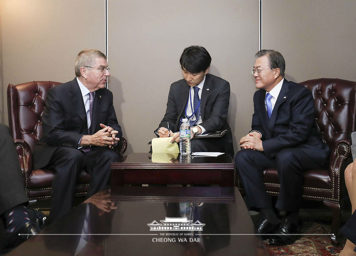 Meeting with President of the International Olympic Committee Thomas Bach on the sidelines of the 74th U.N. General Assembly in New York 