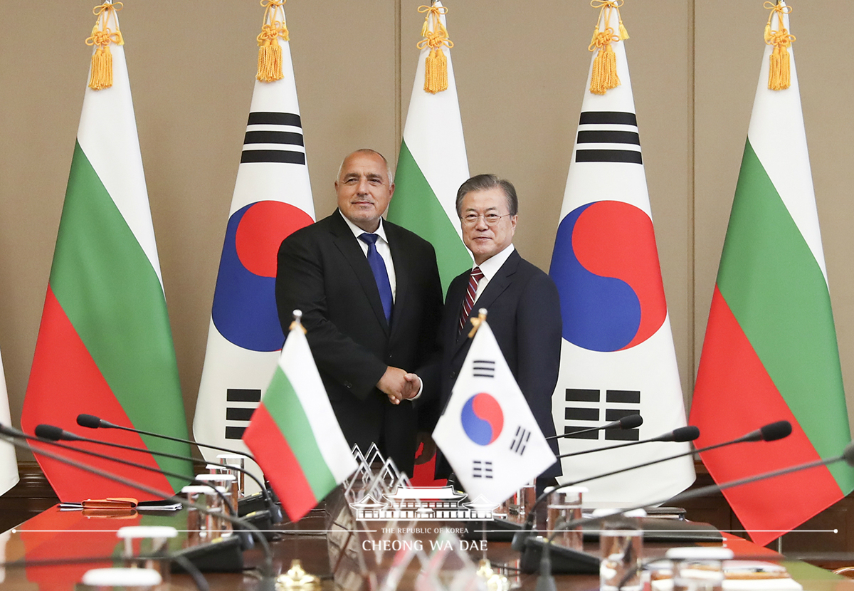 Holding the Korea-Bulgaria summit at Cheong Wa Dae