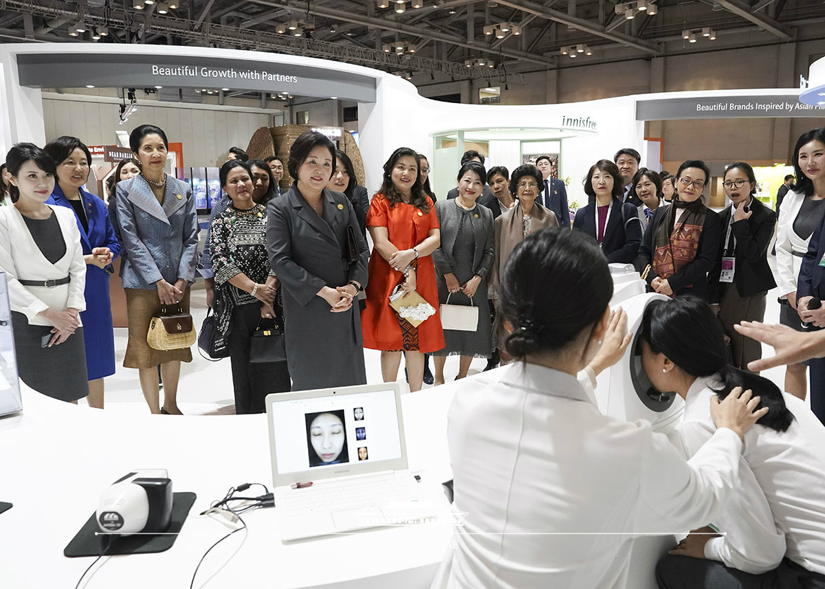 First Lady Kim Jung-sook attending ASEAN-ROK K-beauty Festival in Busan 