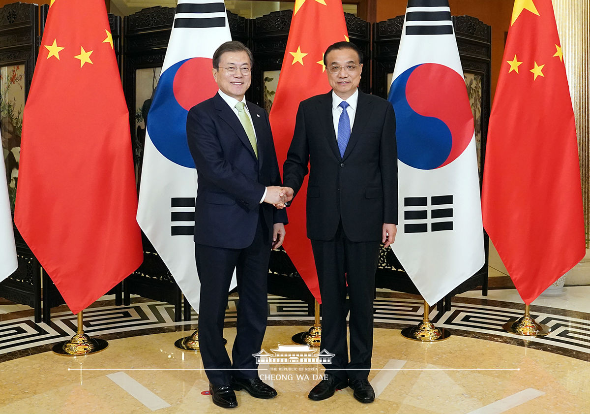 Meeting with Chinese Premier Li Keqiang 