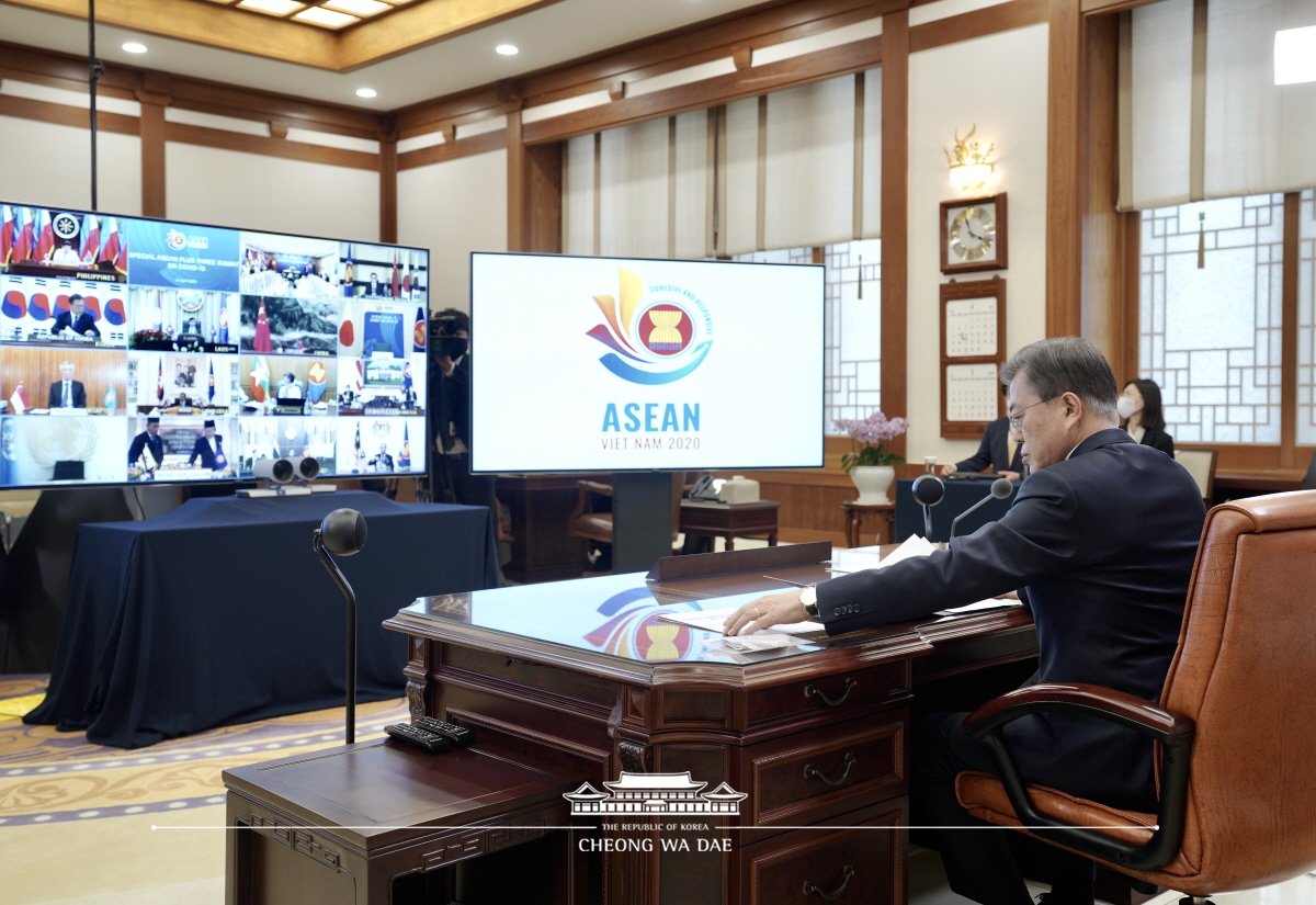 Participating in the Special ASEAN Plus Three Summit from Cheong Wa Dae