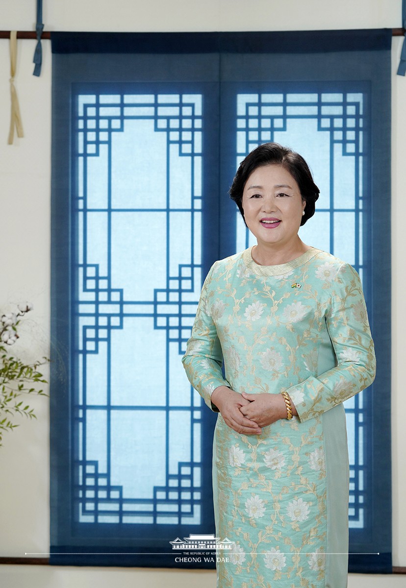 First Lady Kim Jung-sook delivering a congratulatory video message for a webinar to celebrate the 150th anniversary of Mahatma Gandhi's birth 