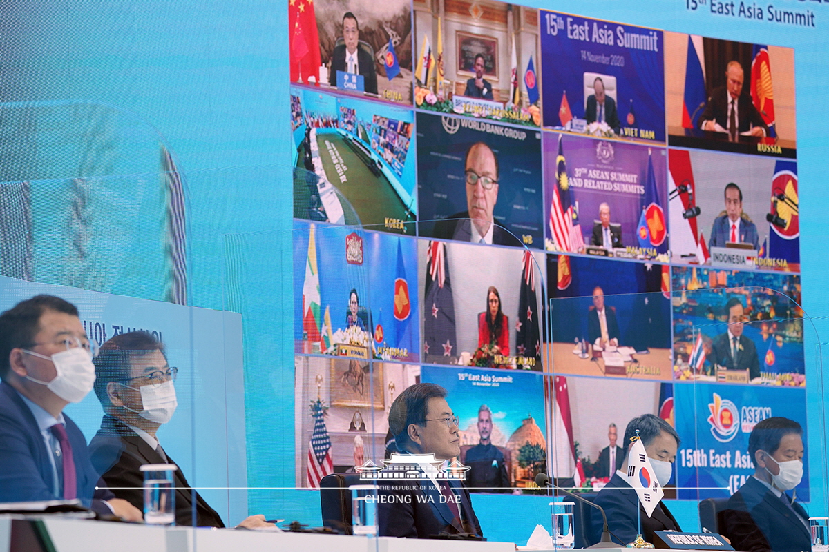 Attending the 15th East Asia Summit via video conferencing from Cheong Wa Dae